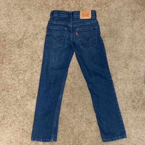 Two pairs of little boys size 7 jeans with adjustable waists. - Picture 5 of 11